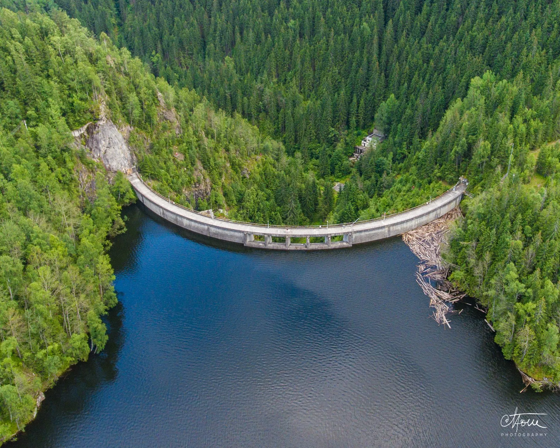 Barajul Gâtul Berbecului